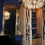 Sint Andries Suites